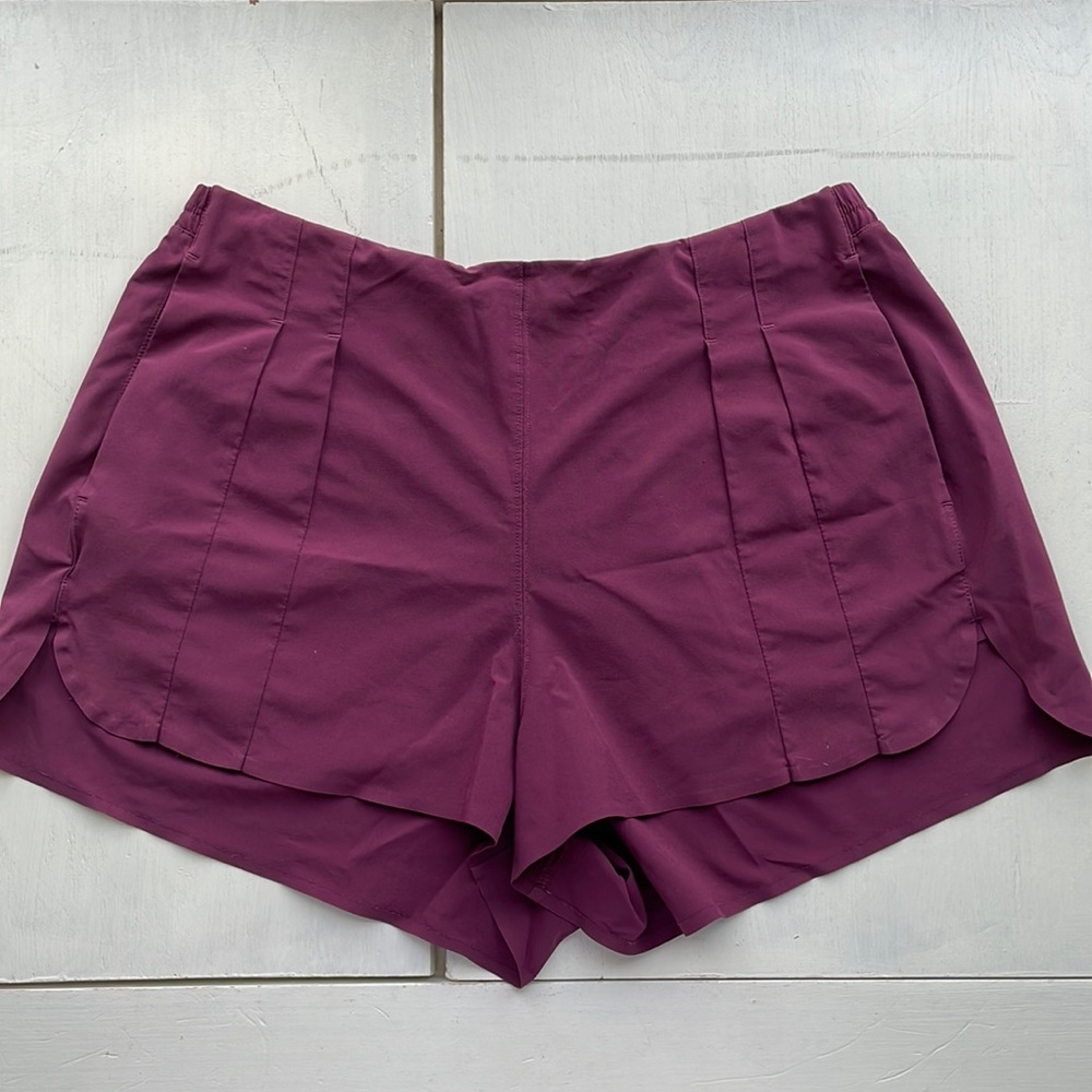 Lululemon plum shorts
